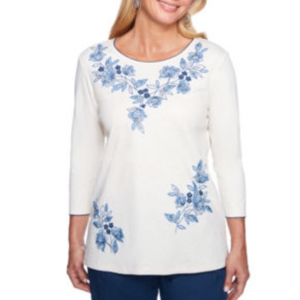 Alfred Dunner Crew Neck Top